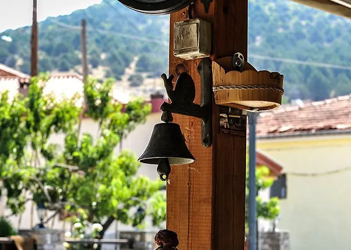 Syntrofia בית הארחה 3*